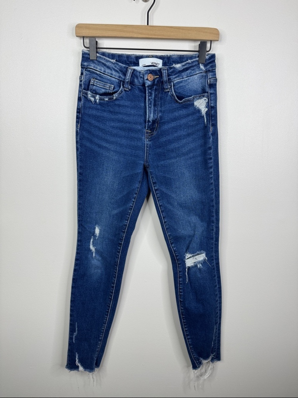 Vervet High Rise Skinny Jeans 26 Dark Wash Distressed Frayed Hem Raw Edge Denim